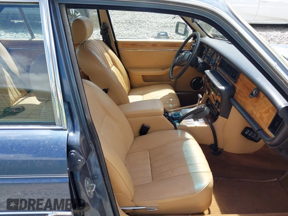 1987 Jaguar XJ with VIN SAJAV1348HC477152, listed as a IAAI auction lot 42274741 with Not provided miles and . Bid and sale history available at DreamBid. Image 5.