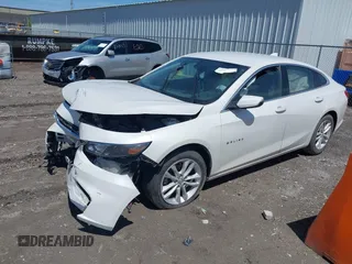 2018 Chevrolet Malibu LT z VIN 1G1ZD5ST7JF113869, wystawiony jako IAAI lot #42188467 z przebiegiem 104 531 mil mil oraz . Historia ofert i sprzedaży dostępna na DreamBid. Obrazek 17.