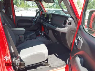2025 Jeep Wrangler Rubicon with VIN 1C4PJXFN4SW573748, listed as a IAAI auction lot 42660183 with 763 mi miles and . Bid and sale history available at DreamBid. Image 5.