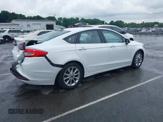 2017 Ford Fusion SE с VIN 3FA6P0H72HR219101, выставлен на аукционе IAAI как лот 42640322 с пробегом 50 396 миль миль и . История ставок и продаж доступна на DreamBid. Изображение 4.
