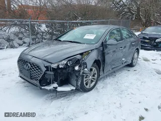2019 Hyundai Sonata Sport with VIN 5NPE34AF2KH816737, listed as a IAAI auction lot 41631823 with 31,207 mi miles. Bid and sale history available at carsss.com. Image 21.
