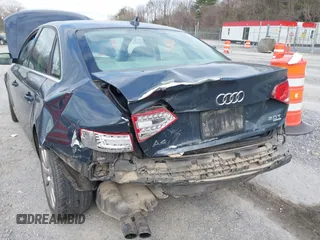 2010 Audi A4 2.0T Premium Plus with VIN WAUHFAFL3AN039174, listed as a IAAI auction lot 41905038 with 1 mi miles. Bid and sale history available at carsss.com. Image 6.