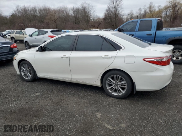 2016 Toyota Camry XLE with VIN 4T1BF1FK7GU118518, listed as a Copart auction lot 49681455 with 70,994 mi miles and Clean Title. Bid and sale history available at DreamBid. Image 2.