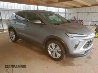 2024 Buick Encore GX Preferred with VIN KL4AMBS27RB078533, listed as a Copart auction lot 62330325 with 23,459 mi miles and Clean title. Bid and sale history available at DreamBid. Image 4.