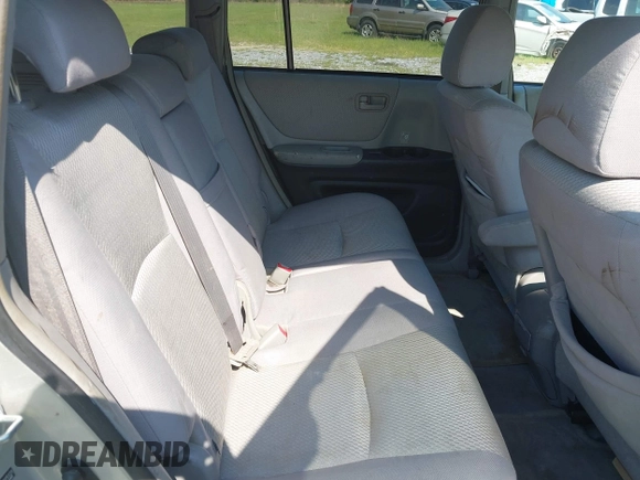 2004 Toyota Highlander z VIN JTEGP21AX40015121, wystawiony jako IAAI lot #41994943 z przebiegiem 198 644 mil mil oraz . Historia ofert i sprzedaży dostępna na DreamBid. Obrazek 8.