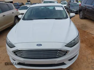 2018 Ford Fusion SE with VIN 3FA6P0HD7JR229022, listed as a IAAI auction lot 41758924 with 121,598 mi miles. Bid and sale history available at carsss.com. Image 12.