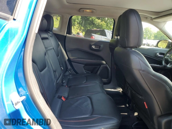 2018 Jeep Compass Trailhawk with VIN 3C4NJDDB7JT179423, listed as a Copart auction lot 61458605 with 100,949 mi miles and Salvage title. Bid and sale history available at DreamBid. Image 11.