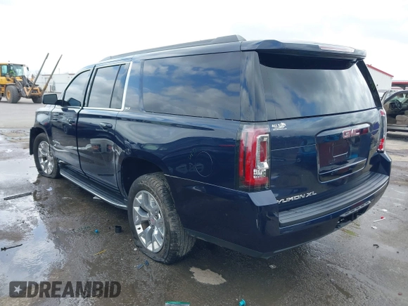 2017 GMC Yukon XL SLT with VIN 1GKS1GKC0HR319058, listed as a IAAI auction lot 41667612 with 116,695 mi miles and . Bid and sale history available at carsss.com. Image 3.
