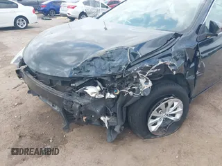 2016 Toyota Camry XLE with VIN 4T4BF1FK6GR546618, listed as a IAAI auction lot 41948177 with 173,083 mi miles. Bid and sale history available at carsss.com. Image 6.
