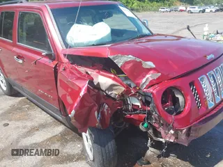 2016 Jeep Patriot Sport z VIN 1C4NJPBAXGD513390, wystawiony jako IAAI lot #42254500 z przebiegiem 178 813 mil mil oraz . Historia ofert i sprzedaży dostępna na DreamBid. Obrazek 6.