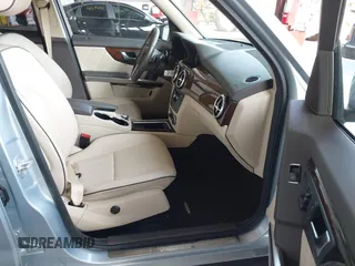 2013 Mercedes-Benz GLK with VIN WDCGG5HBXDG016369, listed as a IAAI auction lot 40325129 with 121,422 mi miles. Bid and sale history available at carsss.com. Image 5.