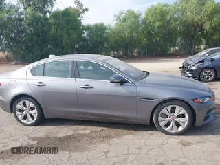 2020 Jaguar XE S with VIN SAJAE4FX0LCP64372, listed as a IAAI auction lot 39943512 with 48,539 mi miles and . Bid and sale history available at DreamBid. Image 13.