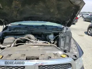 2020 Ram 1500 SLT z VIN 1C6RR7TT3LS100704, wystawiony jako Copart lot #70961705 z przebiegiem 143 491 mil mil oraz Czysty tytuł • Clean title. Historia ofert i sprzedaży dostępna na DreamBid. Obrazek 13.