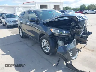 2020 Kia Sorento S z VIN 5XYPG4A56LG622631, wystawiony jako IAAI lot #42040931 z przebiegiem 128 368 mil mil oraz . Historia ofert i sprzedaży dostępna na DreamBid. Obrazek 1.