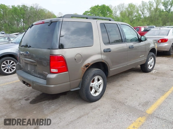 2005 Ford Explorer XLT z VIN 1FMZU63E95UB09607, wystawiony jako IAAI lot #42064379 z przebiegiem 192 117 mil mil oraz . Historia ofert i sprzedaży dostępna na DreamBid. Obrazek 4.