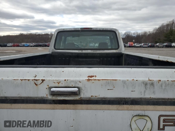1994 Ford F-250 with VIN 1FTHX25M1RKA94137, listed as a Copart auction lot 47474555 with 163,446 mi miles and Clean Title. Bid and sale history available at DreamBid. Image 10.