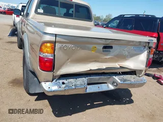 2002 Toyota Tacoma PreRunner with VIN 5TEGN92N62Z100569, listed as a IAAI auction lot 42003391 with 222,558 mi miles and . Bid and sale history available at DreamBid. Image 6.