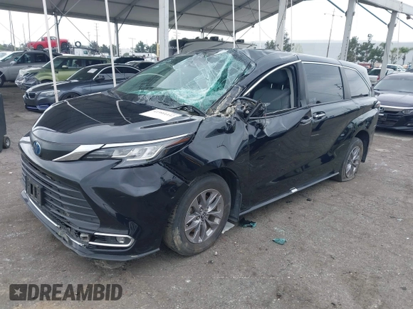2022 Toyota Sienna XLE with VIN 5TDYRKEC8NS123217, listed as a IAAI auction lot 41904442 with 73,802 mi miles. Bid and sale history available at carsss.com. Image 18.