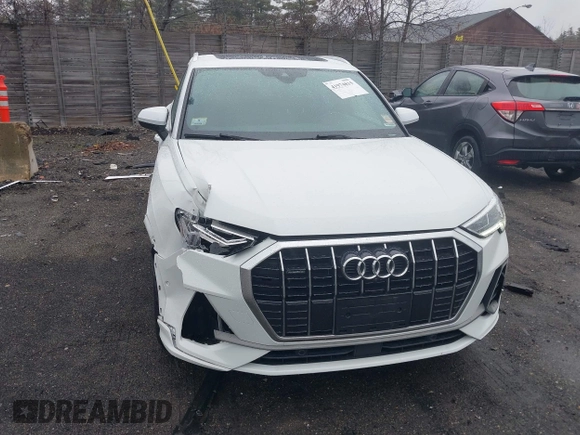 2020 Audi Q3 S line Prestige z VIN WA1FECF32L1105422, wystawiony jako IAAI lot #41974815 z przebiegiem 27 627 mil mil oraz . Historia ofert i sprzedaży dostępna na DreamBid. Obrazek 12.