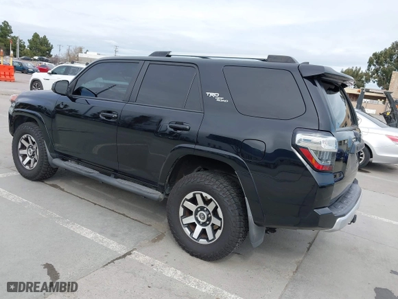 2017 Toyota 4Runner SR5 with VIN JTEBU5JR0H5466187, listed as a IAAI auction lot 41678607 with 137,864 mi miles. Bid and sale history available at carsss.com. Image 3.
