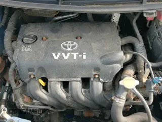 2009 Toyota Yaris z VIN JTDKT903795240757, wystawiony jako IAAI lot #41782666 z przebiegiem 186 203 mil mil oraz . Historia ofert i sprzedaży dostępna na DreamBid. Obrazek 13.