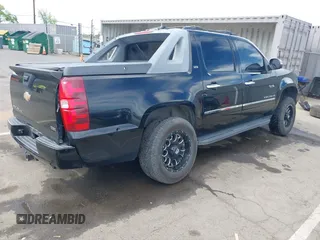 2010 Chevrolet Avalanche LTZ with VIN 3GNVKGE02AG234646, listed as a IAAI auction lot 41969830 with 243,324 mi miles and . Bid and sale history available at DreamBid. Image 4.