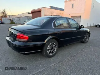 2004 Hyundai Sonata with VIN KMHWF25H94A000139, listed as a Copart auction lot 84455464 with 129,267 mi miles and Clean Title. Bid and sale history available at carsss.com. Image 4.