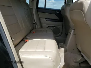 2014 Jeep Patriot High Altitude z VIN 1C4NJPFA3ED927621, wystawiony jako Copart lot #56901125 z przebiegiem 89 031 mil mil oraz Szkoda całkowita • Salvage title. Historia ofert i sprzedaży dostępna na DreamBid. Obrazek 11.