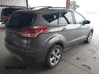 2014 Ford Escape SE with VIN 1FMCU0GXXEUC46554, listed as a IAAI auction lot 42057795 with 92,147 mi miles. Bid and sale history available at carsss.com. Image 4.