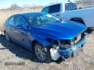 2017 Ford Fusion SE z VIN 3FA6P0HD1HR291901, wystawiony jako IAAI lot #41806602 z przebiegiem 53 441 mil mil oraz . Historia ofert i sprzedaży dostępna na DreamBid. Obrazek 1.