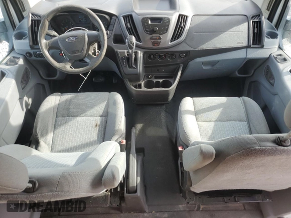 2015 Ford Transit Cargo z VIN 1FTNR2CM2FKB04458, wystawiony jako Copart lot #60609965 z przebiegiem 244 850 mil mil oraz Czysty tytuł • Clean title. Historia ofert i sprzedaży dostępna na DreamBid. Obrazek 8.