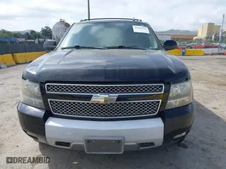 2011 Chevrolet Avalanche LT with VIN 3GNTKFE39BG119720, listed as a IAAI auction lot 42036526 with 190,381 mi miles. Bid and sale history available at carsss.com. Image 12.