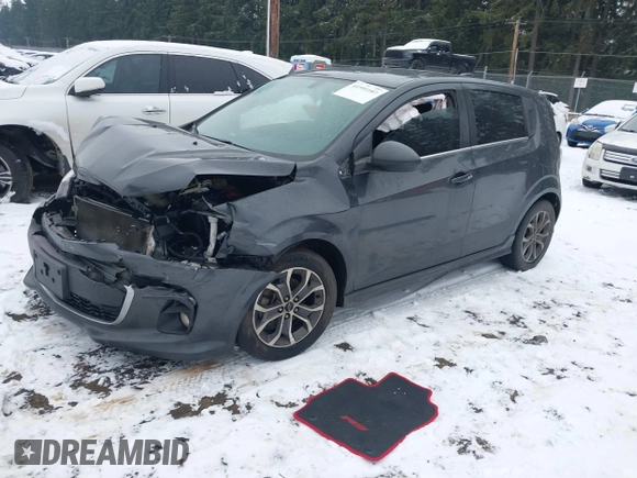 2018 Chevrolet Sonic LT z VIN 1G1JD6SB4J4106822, wystawiony jako IAAI lot #41591103 z przebiegiem 74 497 mil mil oraz . Historia ofert i sprzedaży dostępna na DreamBid. Obrazek 18.