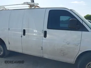 2020 Chevrolet Express Cargo with VIN 1GCWGAFP0L1161172, listed as a IAAI auction lot 42135101 with 130,189 mi miles and . Bid and sale history available at DreamBid. Image 13.