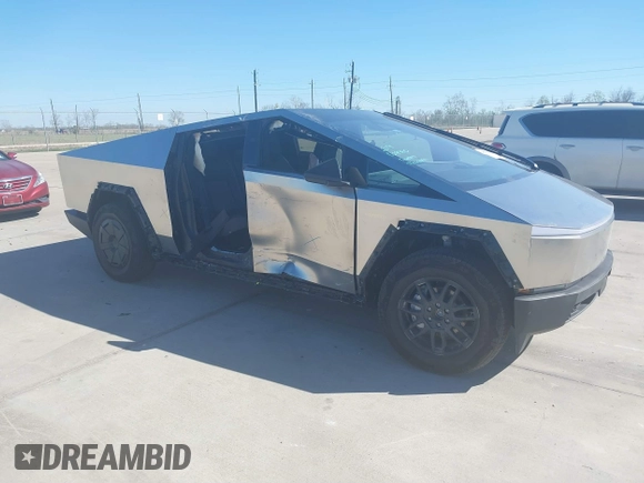 2024 Tesla Cybertruck с VIN 7G2CEHED8RA029960, выставлен на аукционе IAAI как лот 41829549 с пробегом 5 161 миль миль и . История ставок и продаж доступна на DreamBid. Изображение 13.