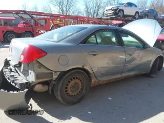 2007 Pontiac G6 1SV Value Leader with VIN 1G2ZF58B474193687, listed as a IAAI auction lot 41751844 with 185,093 mi miles. Bid and sale history available at carsss.com. Image 6.