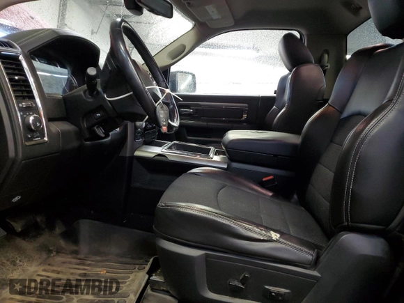 2014 Ram 1500 z VIN 3C6JR7CT3EG134228, wystawiony jako Copart lot #42135145 z przebiegiem 86 028 mil mil oraz Szkoda całkowita • Salvage title. Historia ofert i sprzedaży dostępna na DreamBid. Obrazek 7.