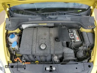 2014 Volkswagen Beetle with VIN 3VWHX7AT6EM632938, listed as a Copart auction lot 58599124 with 89,546 mi miles and Salvage Title. Bid and sale history available at DreamBid. Image 11.