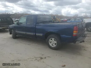 2002 Chevrolet Silverado 1500 LT with VIN 2GCEC19T821233860, listed as a Copart auction lot 51139925 with 306,474 mi miles and Clean Title. Bid and sale history available at carsss.com. Image 2.