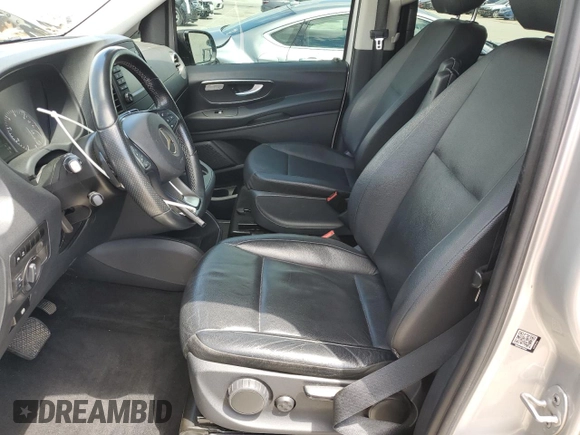 2016 Mercedes-Benz Metris Passenger with VIN WD4PG2EE9G3140816, listed as a Copart auction lot 53452675 with 140,121 mi miles and Salvage title. Bid and sale history available at DreamBid. Image 7.