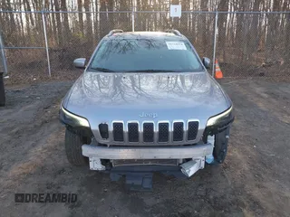 2021 Jeep Cherokee Altitude with VIN 1C4PJLLB1MD183417, listed as a IAAI auction lot 41724254 with 122,657 mi miles. Bid and sale history available at carsss.com. Image 12.