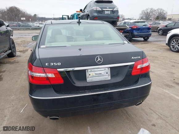 2013 Mercedes-Benz E-Class E 350 Luxury with VIN WDDHF8JB7DA708803, listed as a IAAI auction lot 41559901 with 101,097 mi miles. Bid and sale history available at carsss.com. Image 16.