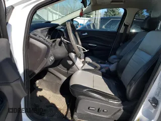 2016 Ford Escape SE with VIN 1FMCU9GX7GUA16767, listed as a Copart auction lot 46472495 with 158,038 mi miles and Non Repairable. Bid and sale history available at carsss.com. Image 7.