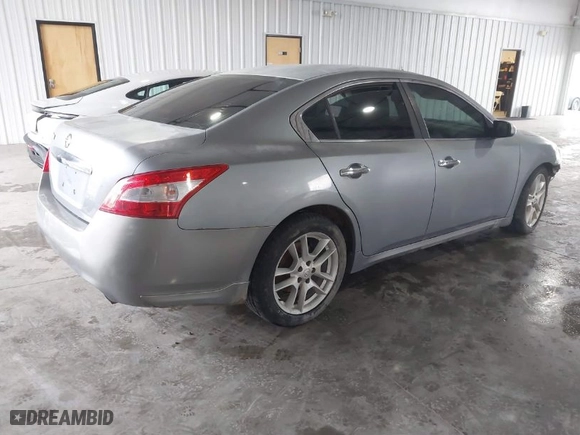 2009 Nissan Maxima 3.5 SV w/Sport Pkg with VIN 1N4AA51E69C843002, listed as a IAAI auction lot 41506031 with 215,013 mi miles. Bid and sale history available at carsss.com. Image 4.