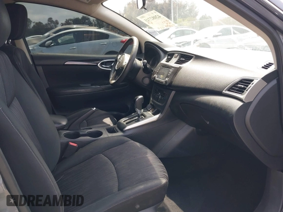 2018 Nissan Sentra SV z VIN 3N1AB7AP9JL643361, wystawiony jako IAAI lot #42082745 z przebiegiem 116 033 mil mil oraz . Historia ofert i sprzedaży dostępna na DreamBid. Obrazek 5.