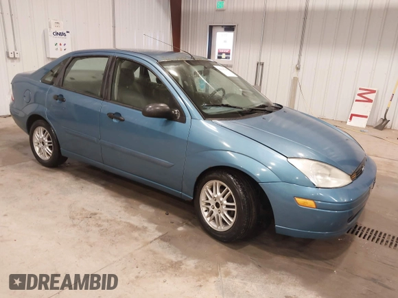 2000 Ford Focus ZTS with VIN 1FAHP3838YW153965, listed as a IAAI auction lot 42133706 with 337,552 mi miles and . Bid and sale history available at carsss.com. Image 1.