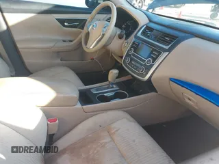 2016 Nissan Altima S with VIN 1N4AL3AP0GC213750, listed as a IAAI auction lot 41675025 with 131,679 mi miles and . Bid and sale history available at carsss.com. Image 5.