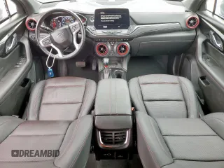 2024 Chevrolet Blazer RS z VIN 3GNKBERS0RS138137, wystawiony jako Copart lot #57655375 z przebiegiem 14 997 mil mil oraz Czysty tytuł • Clean title. Historia ofert i sprzedaży dostępna na DreamBid. Obrazek 8.