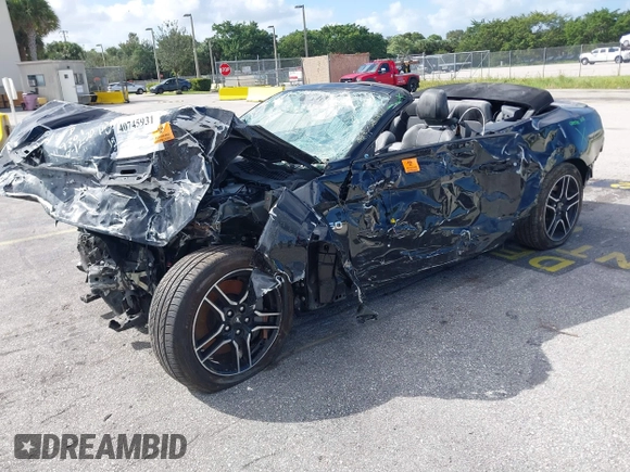 2020 Ford Mustang GT Premium z VIN 1FATP8FF4L5119301, wystawiony jako IAAI lot #40745931 z przebiegiem Nie podano mil oraz . Historia ofert i sprzedaży dostępna na DreamBid. Obrazek 2.