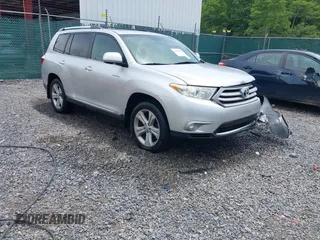 2013 Toyota Highlander Limited with VIN 5TDDK3EH9DS231526, listed as a IAAI auction lot 42425311 with 206,168 mi miles and . Bid and sale history available at DreamBid. Image 1.
